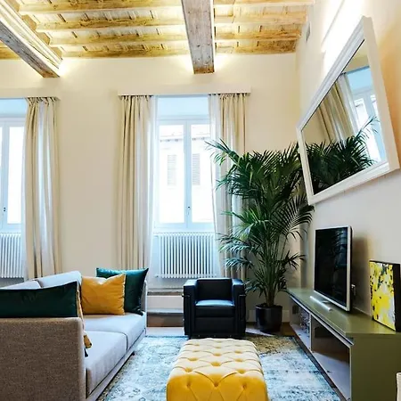 Palazzo Dei Signori Luxury Design Loft Apt With View, Florence *