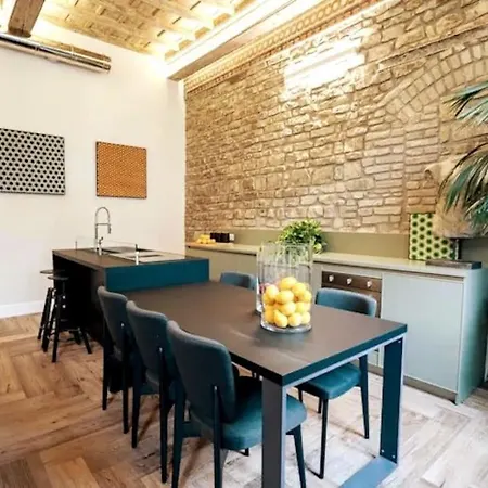 Palazzo Dei Signori Luxury Design Loft Apt With View, Florence