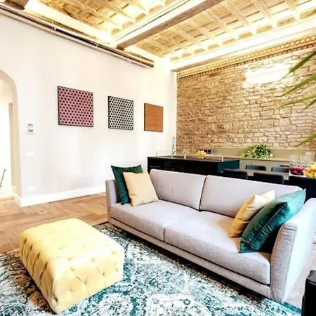 Palazzo Dei Signori Luxury Design Loft With View, Apartamento *